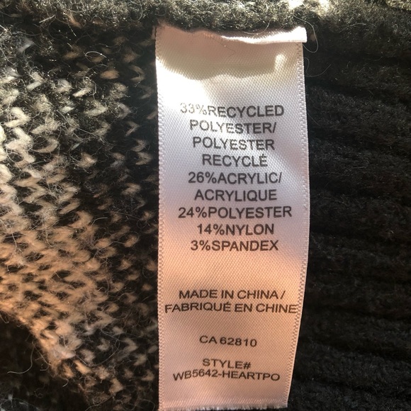 Ladies black and white heart sweater from Rickis - Picture 4 of 4